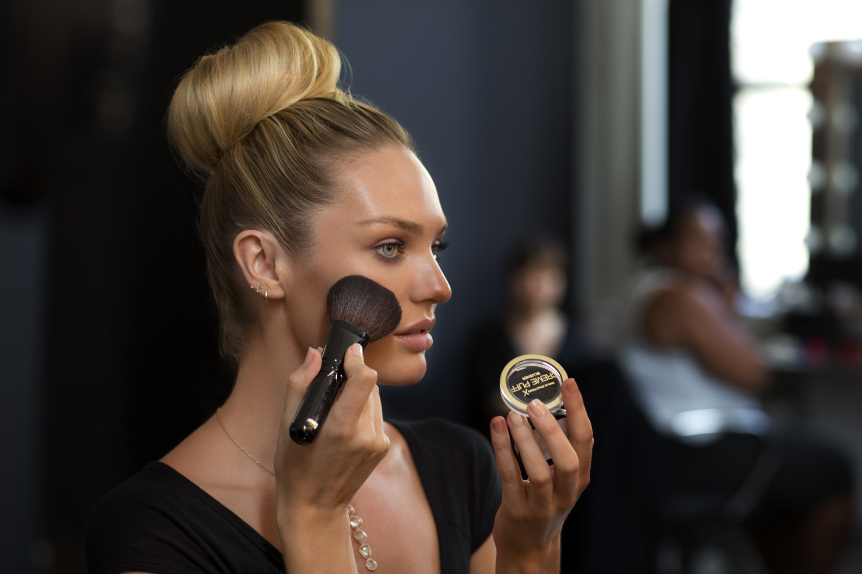 Max Factor Behind the Scenes with Candice Swanepoel for Creme Puff Blush